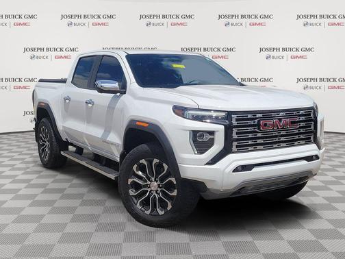 Summit White 2024 GMC Canyon Denali