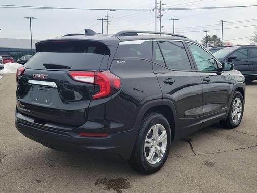 Ebony Twilight Metallic 2023 GMC Terrain SLE
