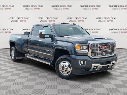 Dark Slate Metallic 2018 GMC Sierra 3500 Denali