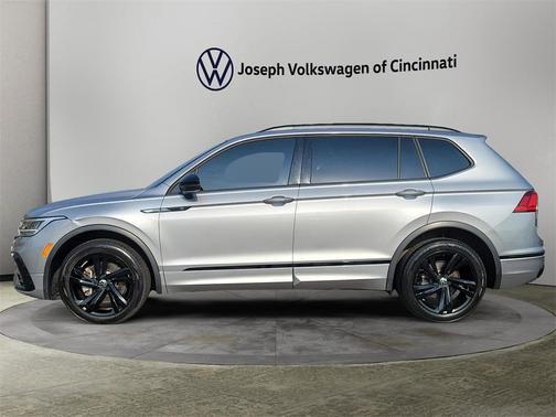 2023 Volkswagen Tiguan 2.0T SE R-Line Black