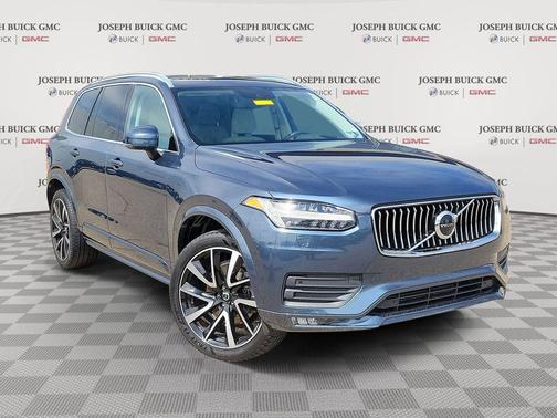 Denim Blue Metallic 2020 Volvo XC90 T6 Momentum