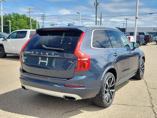 Denim Blue Metallic 2020 Volvo XC90 T6 Momentum