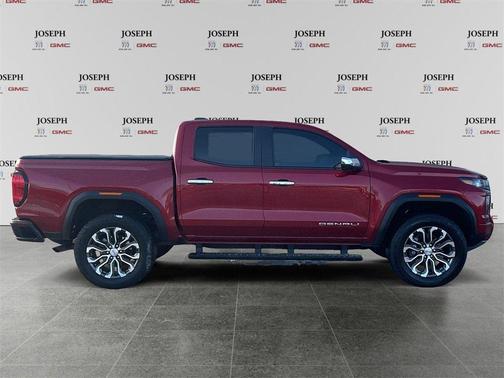 2023 GMC Canyon Denali