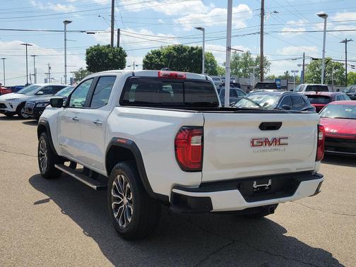 Summit White 2023 GMC Canyon Denali