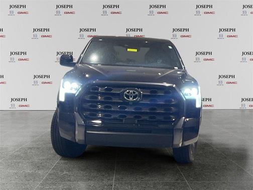 2022 Toyota Tundra Platinum
