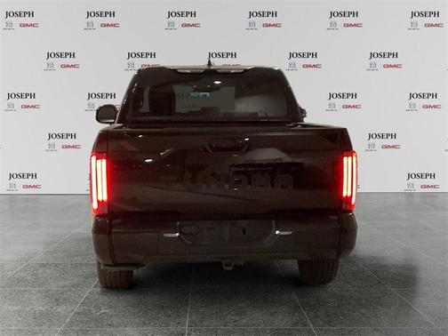 2022 Toyota Tundra Platinum