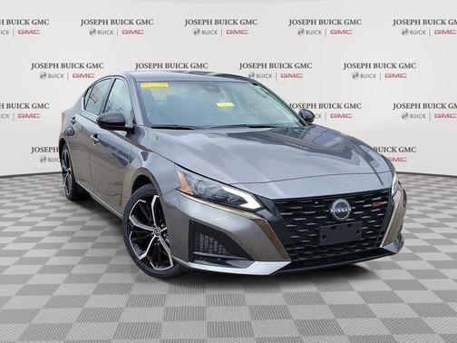 Gun Metallic 2024 Nissan Altima SR FWD