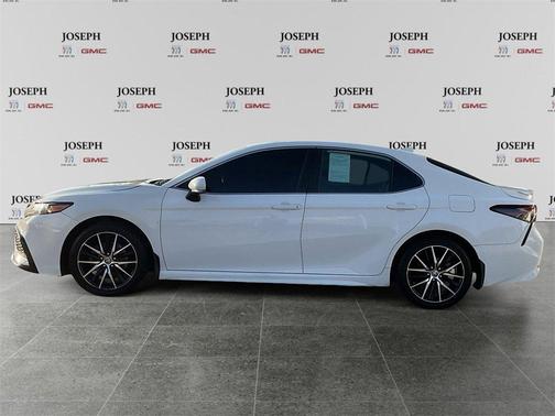 2021 Toyota Camry SE Nightshade