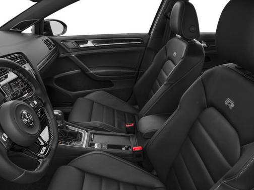 2017 Volkswagen Golf R 4-Door