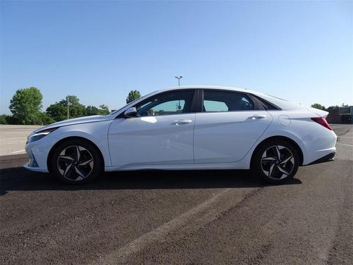 2023 Hyundai ELANTRA HEV Limited
