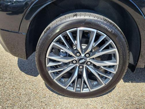 Stellar Black Metallic 2025 Cadillac XT4 Sport