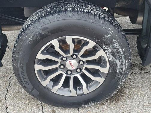 2022 GMC Sierra 1500 Limited AT4