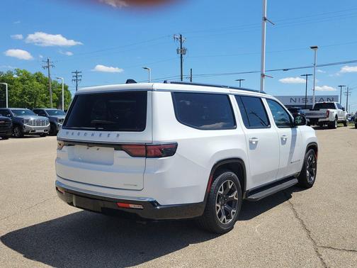 Bright White Clearcoat 2024 Jeep Wagoneer L Series III 4x4