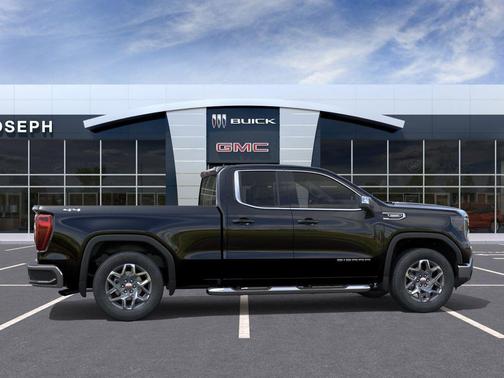 Onyx Black 2026 GMC Sierra 1500 SLE