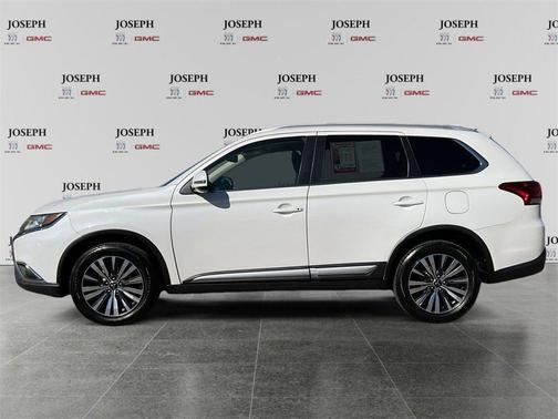 2020 Mitsubishi Outlander ES