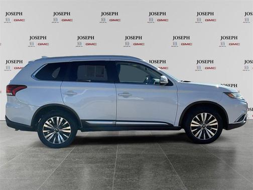 2020 Mitsubishi Outlander ES