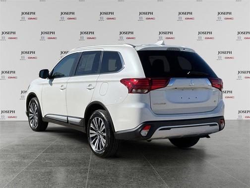 2020 Mitsubishi Outlander ES