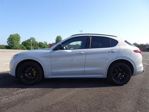 2020 Alfa Romeo Stelvio Ti Sport