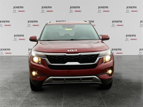 Mars Orange 2023 Kia Seltos S