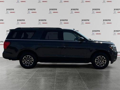 2022 Ford Expedition Max XLT