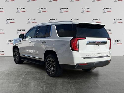 2022 GMC Yukon SLT