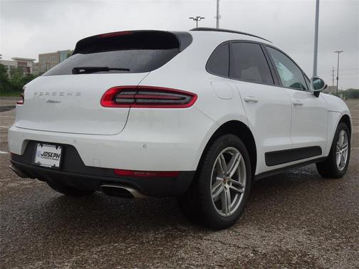 2018 Porsche Macan Base