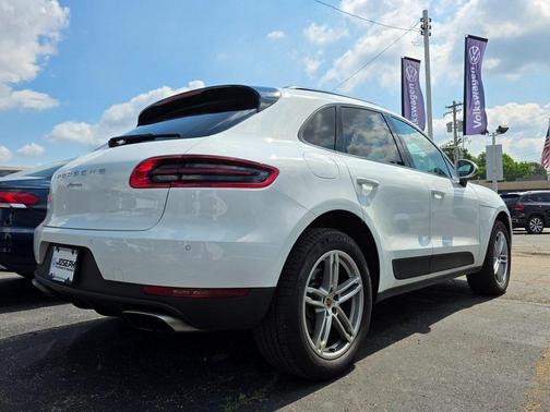 2018 Porsche Macan Base