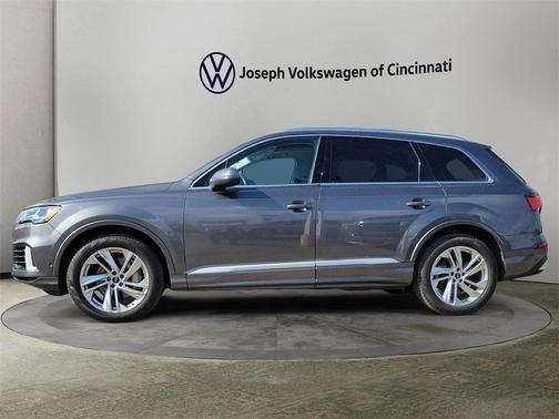 2022 Audi Q7 55 Premium Plus