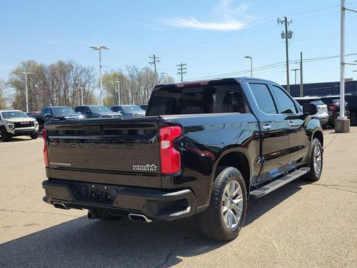Black 2021 Chevrolet Silverado 1500 High Country