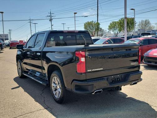 Black 2021 Chevrolet Silverado 1500 High Country