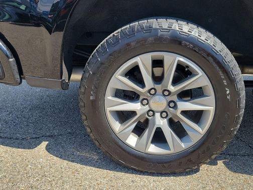 Black 2021 Chevrolet Silverado 1500 High Country