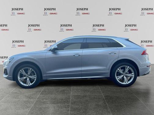 2019 Audi Q8 Prestige