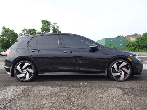 2022 Volkswagen Golf GTI 2.0T SE