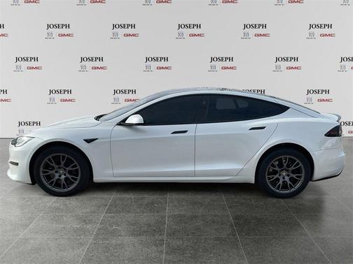 2022 Tesla Model S Plaid