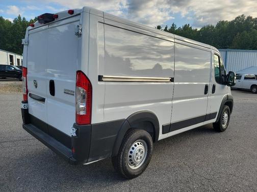 2025 RAM ProMaster 2500 Base