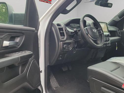 Bright White Clearcoat 2025 RAM 1500 Tradesman