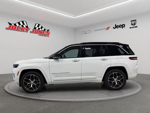 2024 Jeep Grand Cherokee Summit