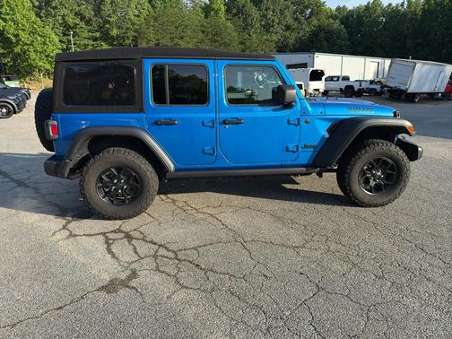 2024 Jeep Wrangler Sport