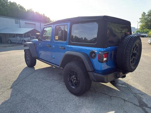2024 Jeep Wrangler Sport