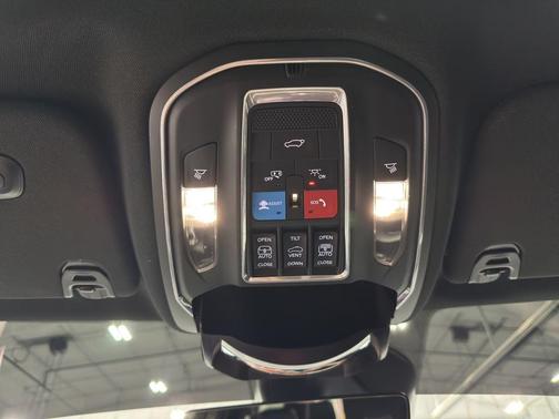 2023 Jeep Wagoneer L Series II