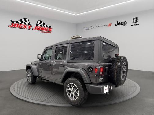 Granite Crystal Clearcoat Metallic 2026 Jeep Wrangler Sport
