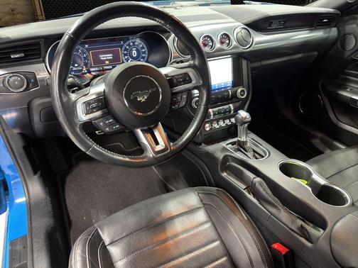 2022 Ford Mustang Mach 1