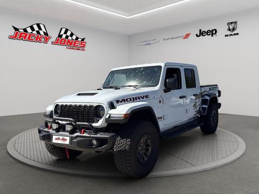 Bright White Clearcoat 2024 Jeep Gladiator Mojave X