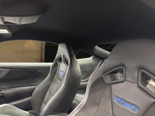 2024 Ford Mustang Dark Horse