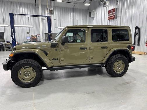 2025 Jeep Wrangler 4xe Sport