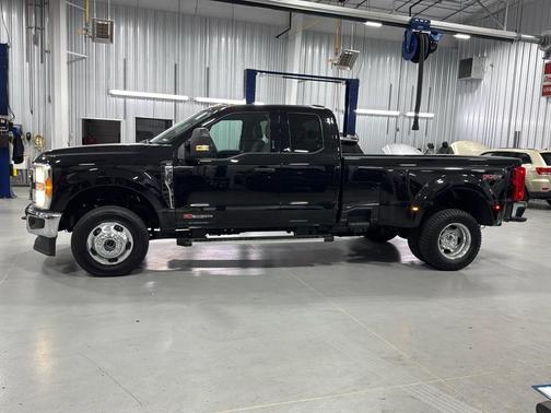 2023 Ford F-350 XLT