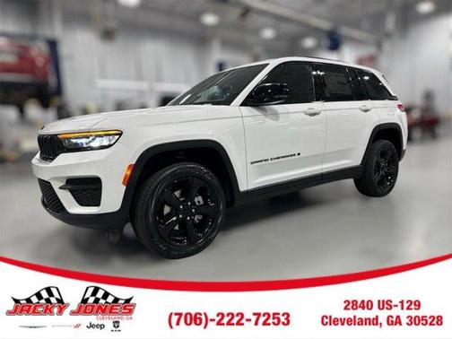 2025 Jeep Grand Cherokee Laredo