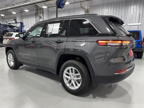 2025 Jeep Grand Cherokee Laredo X