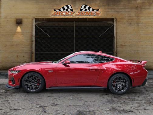 Rapid Red Metallic Tinted Clearcoat 2024 Ford Mustang GT Premium