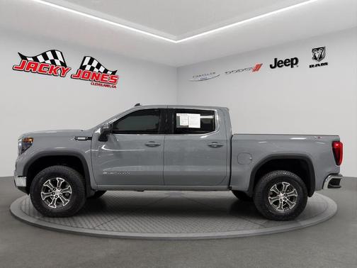 2024 GMC Sierra 1500 SLE